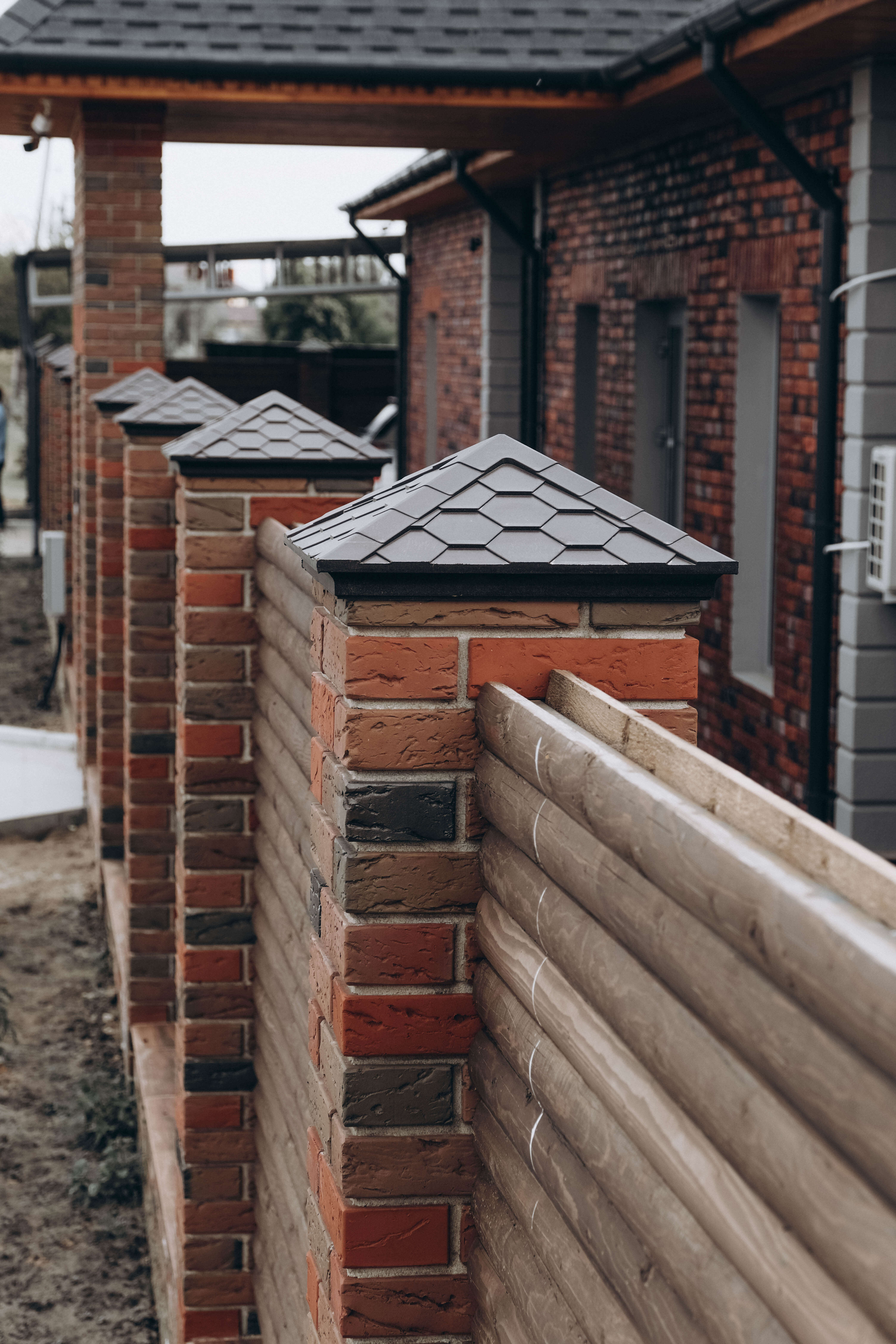 Колпак Zking Эверест Коричневый на столб 1.5х1.5 кирпича (390х390мм) в Переславле-Залесском фото