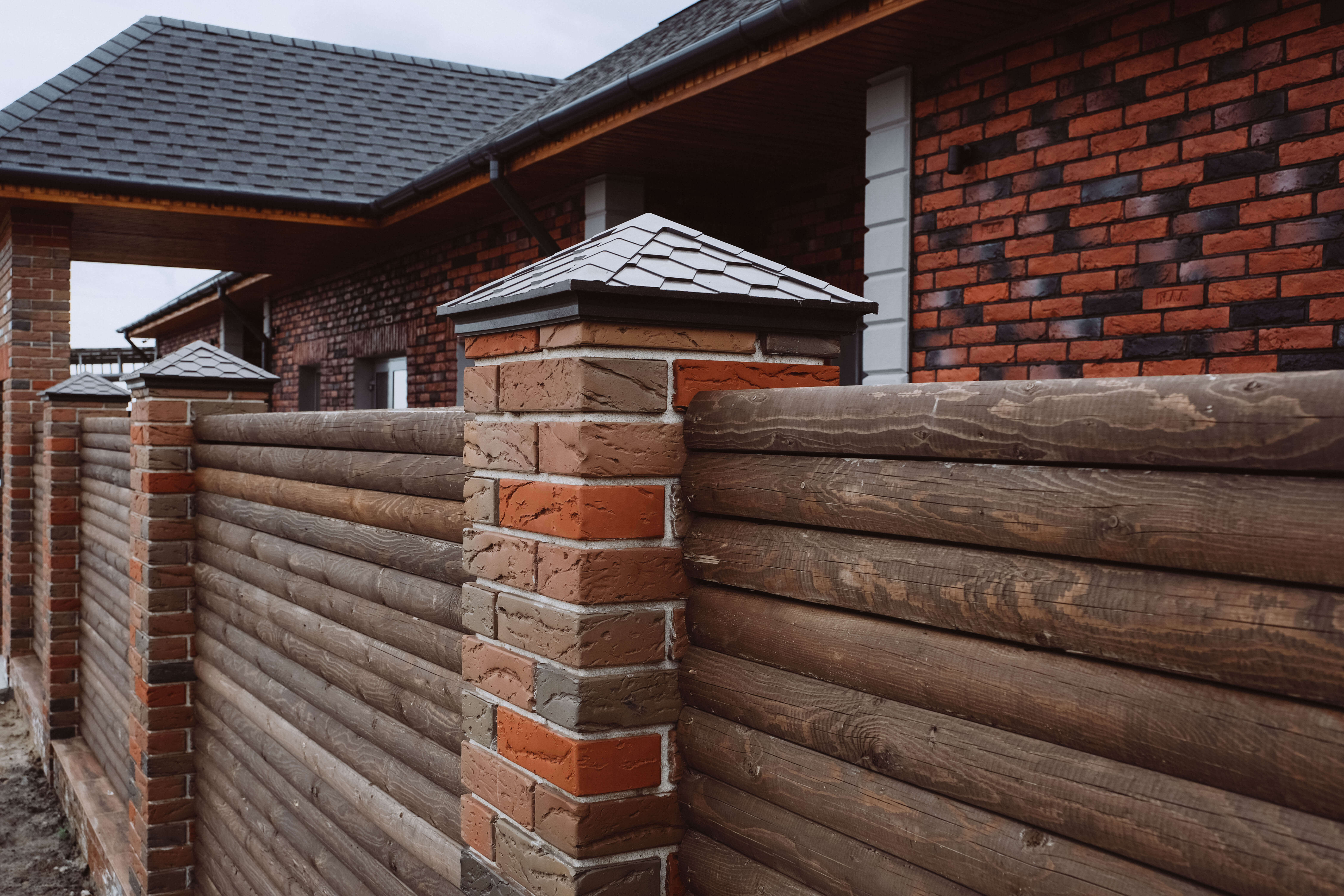 Колпак Zking Эверест Коричневый на столб 1.5х1.5 кирпича (390х390мм) в Переславле-Залесском фото